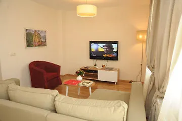 Three Apples Elmadag Residence Istanbul